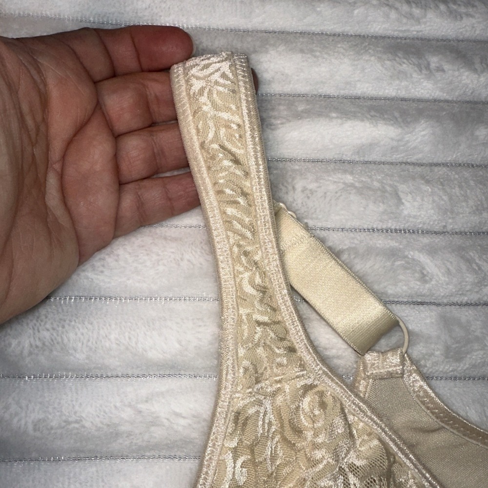 Lace Breeziest Unlined With Underwire -004 - Picture 8 of 9